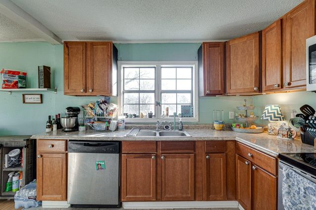 92 N Lake Terrace, Rossville, GA 30741