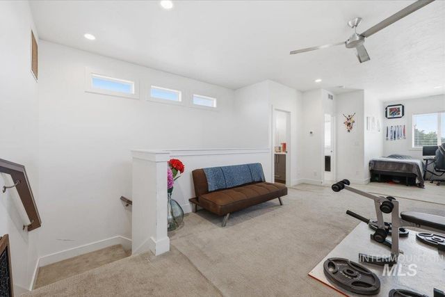 353 Castlebury St, Middleton, ID 83644