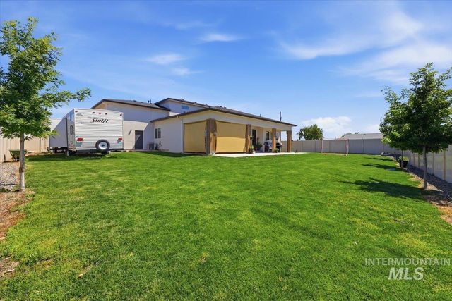 353 Castlebury St, Middleton, ID 83644