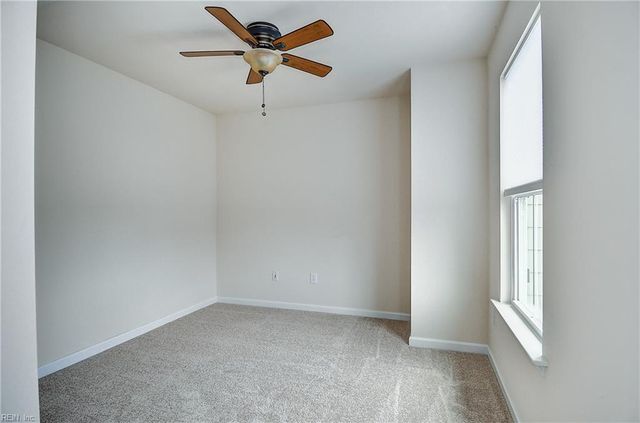 2068 Roger McClung LN, Virginia Beach, VA 23456