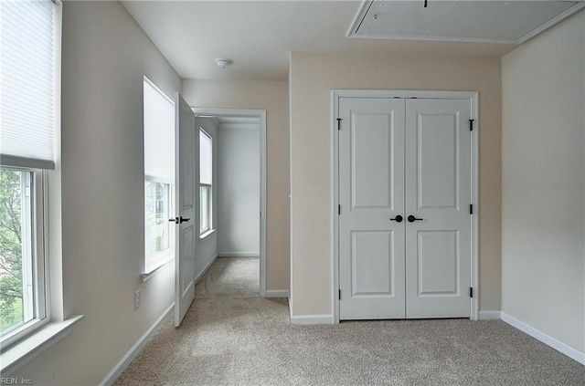 2068 Roger McClung LN, Virginia Beach, VA 23456