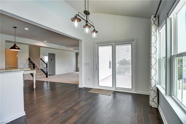 2068 Roger McClung LN, Virginia Beach, VA 23456