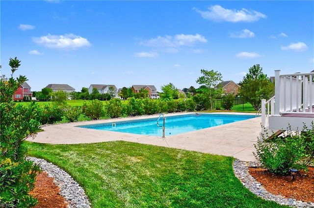 2068 Roger McClung LN, Virginia Beach, VA 23456