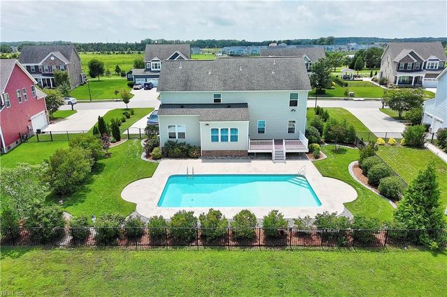 2068 Roger McClung LN, Virginia Beach, VA 23456