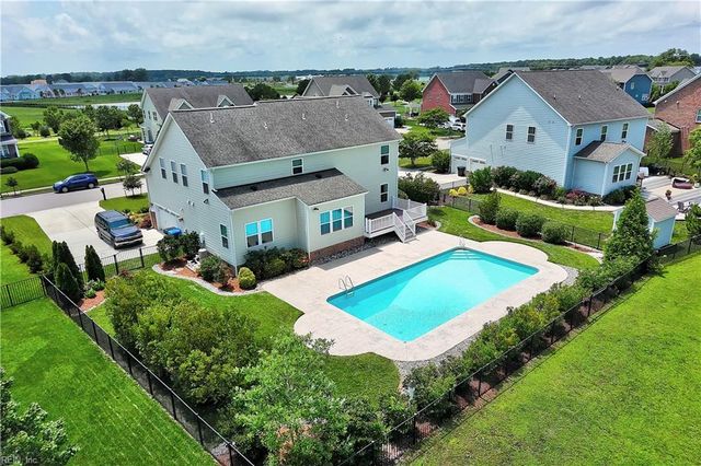 2068 Roger McClung LN, Virginia Beach, VA 23456