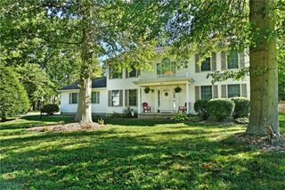 314 Deer Creek Trail, Cortland, OH 44410