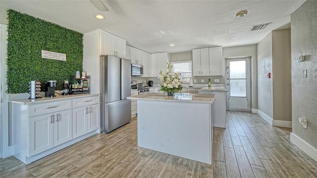 5830 MIDNIGHT PASS ROAD 32, Sarasota, FL 34242