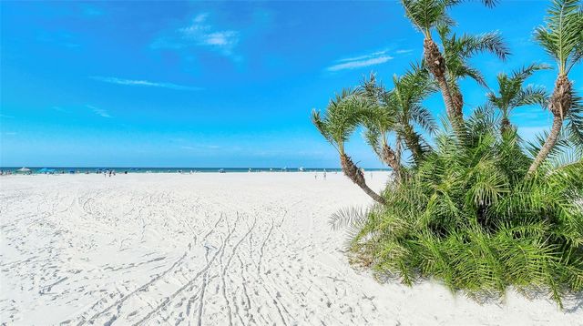 5830 MIDNIGHT PASS ROAD 32, Sarasota, FL 34242
