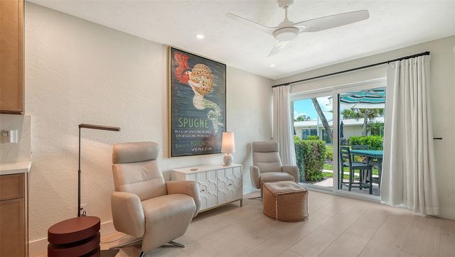 5830 MIDNIGHT PASS ROAD 32, Sarasota, FL 34242