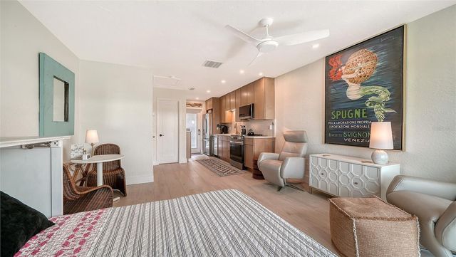 5830 MIDNIGHT PASS ROAD 32, Sarasota, FL 34242