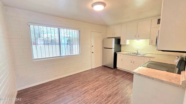3717 E Lee St Apt 3, Tucson, AZ 85716