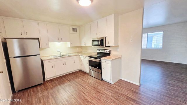 3717 E Lee St Apt 3, Tucson, AZ 85716