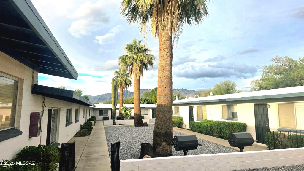 3717 E Lee St Apt 3, Tucson, AZ 85716