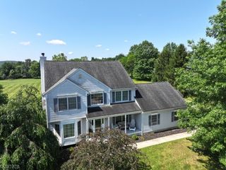 28 Country Meadow Rd, Mansfield Twp., NJ 07840