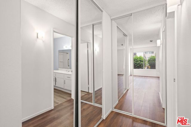 7105 Summertime Lane, Culver City, CA 90230