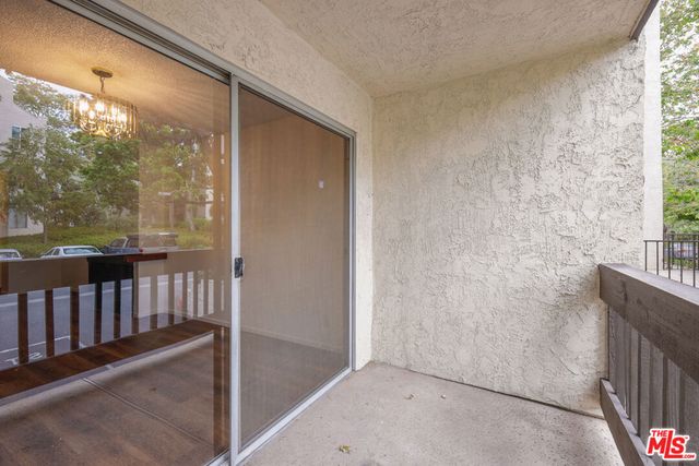 7105 Summertime Lane, Culver City, CA 90230