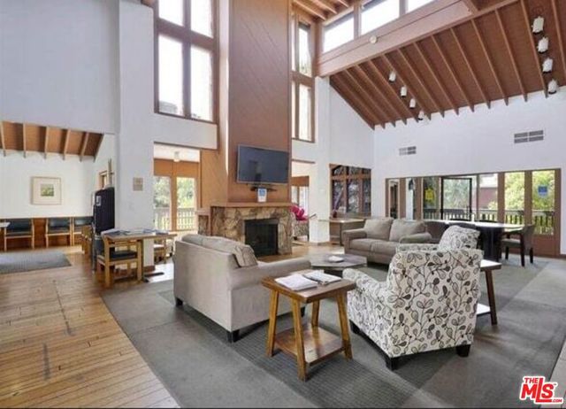 7105 Summertime Lane, Culver City, CA 90230