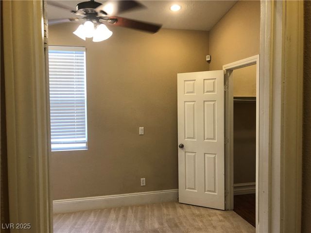 9160 VALLEY SPRING Court NA, Las Vegas, NV 89147