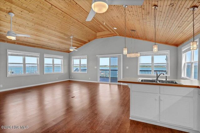 712 Channel Boulevard, Holly Ridge, NC 28445