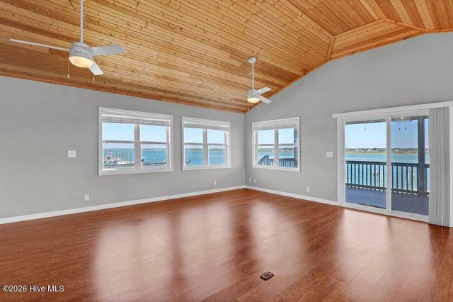 712 Channel Boulevard, Holly Ridge, NC 28445