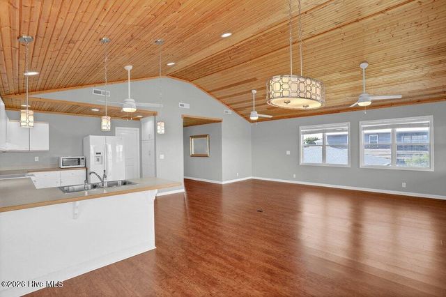 712 Channel Boulevard, Holly Ridge, NC 28445