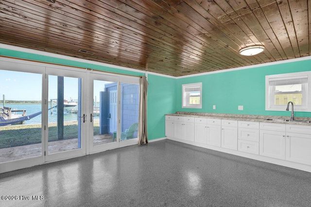 712 Channel Boulevard, Holly Ridge, NC 28445