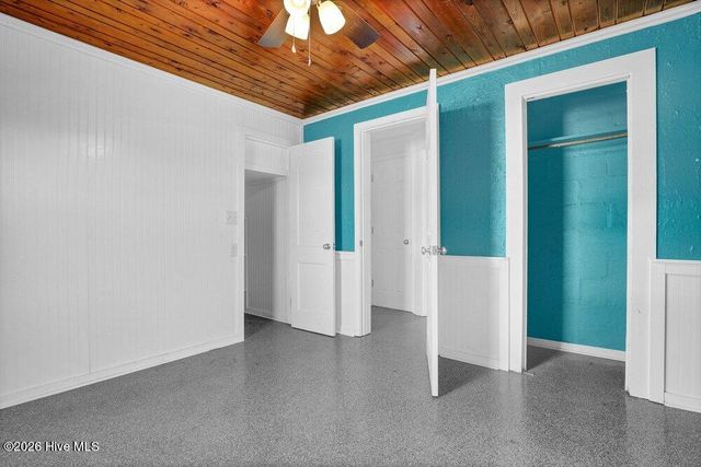 712 Channel Boulevard, Holly Ridge, NC 28445