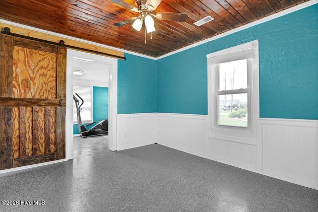 712 Channel Boulevard, Holly Ridge, NC 28445