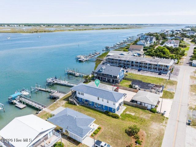 712 Channel Boulevard, Holly Ridge, NC 28445
