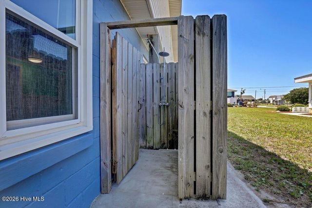 712 Channel Boulevard, Holly Ridge, NC 28445