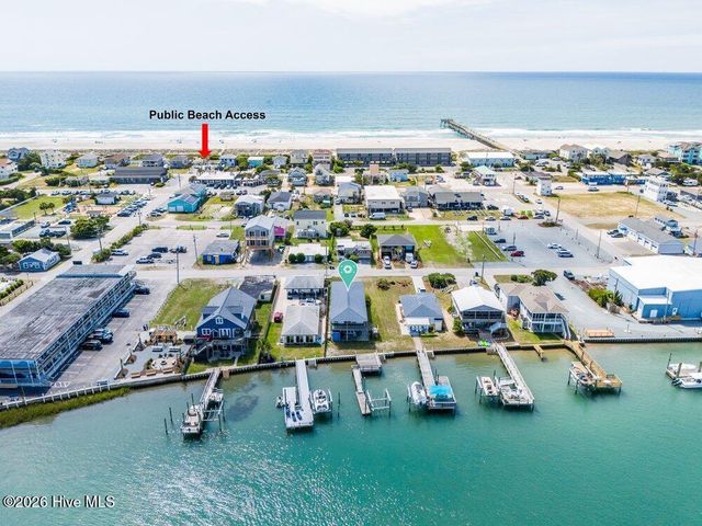 712 Channel Boulevard, Holly Ridge, NC 28445