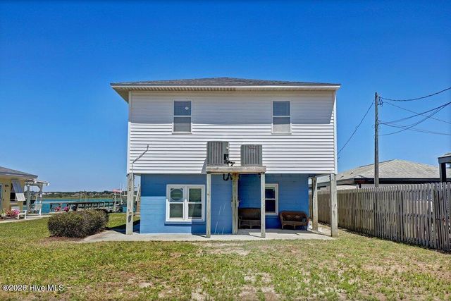 712 Channel Boulevard, Holly Ridge, NC 28445