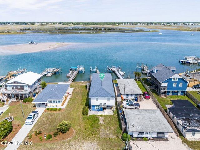 712 Channel Boulevard, Holly Ridge, NC 28445