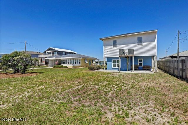 712 Channel Boulevard, Holly Ridge, NC 28445