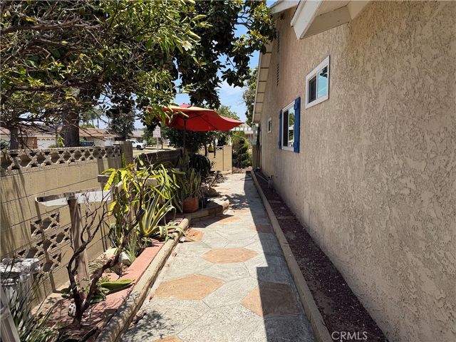 2512 W Fulcrum, Anaheim, CA 92804