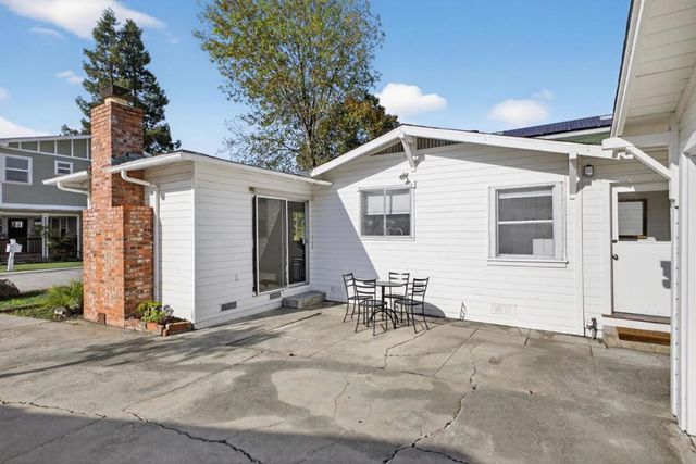 3 Vera Court, Redwood City, CA 94061