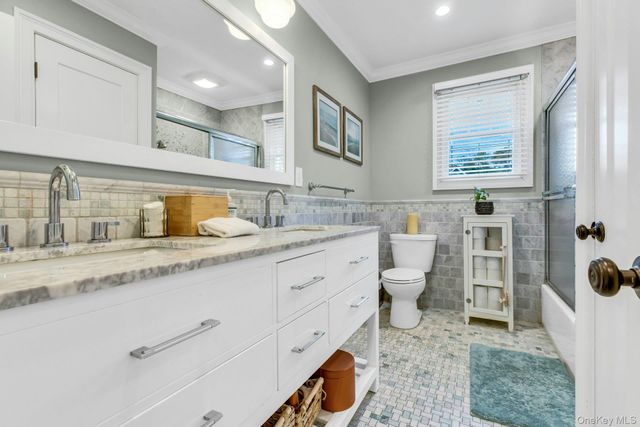 227 Gillette Avenue, Bayport, NY 11705