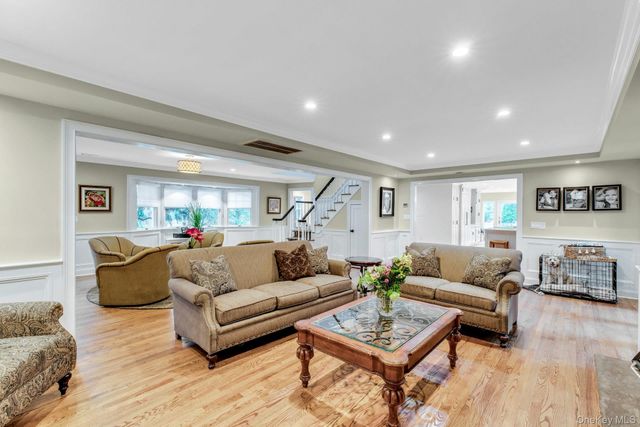227 Gillette Avenue, Bayport, NY 11705
