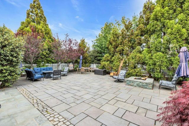 227 Gillette Avenue, Bayport, NY 11705