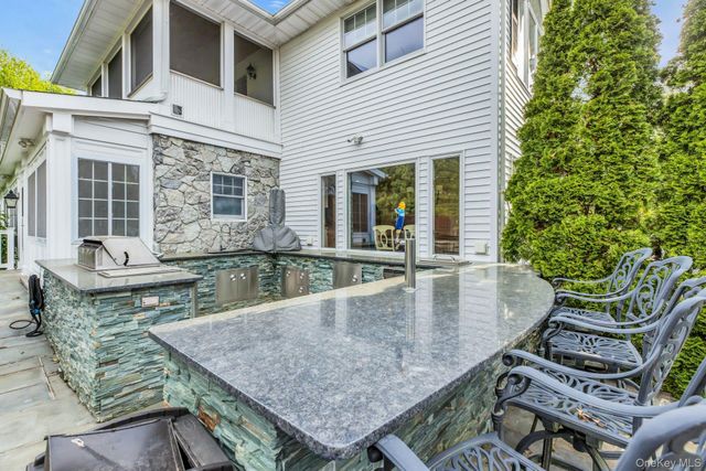 227 Gillette Avenue, Bayport, NY 11705