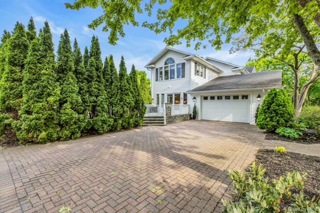 227 Gillette Avenue, Bayport, NY 11705