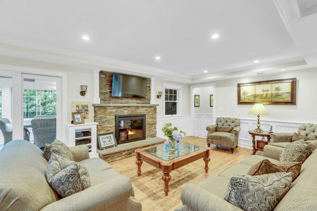 227 Gillette Avenue, Bayport, NY 11705