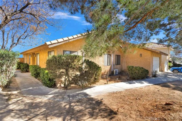 14652 Greenbriar Drive, Helendale, CA 92342