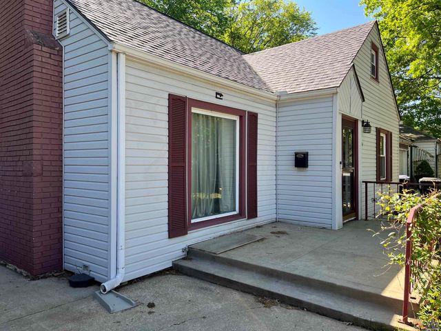 624 SW Grandview AVE, Topeka, KS 66606