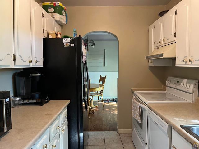 624 SW Grandview AVE, Topeka, KS 66606
