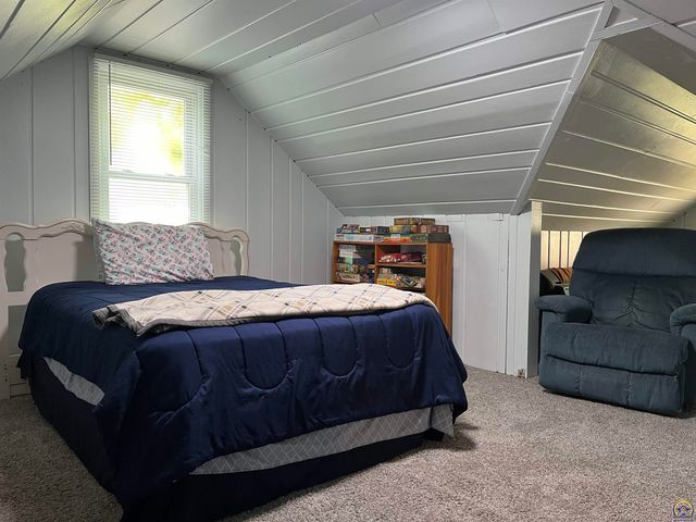 624 SW Grandview AVE, Topeka, KS 66606