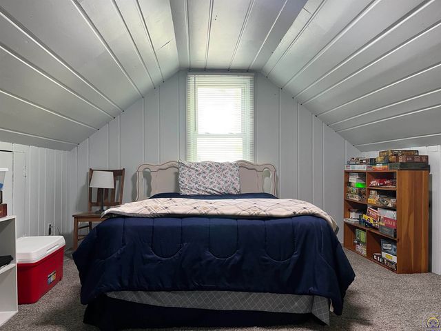 624 SW Grandview AVE, Topeka, KS 66606