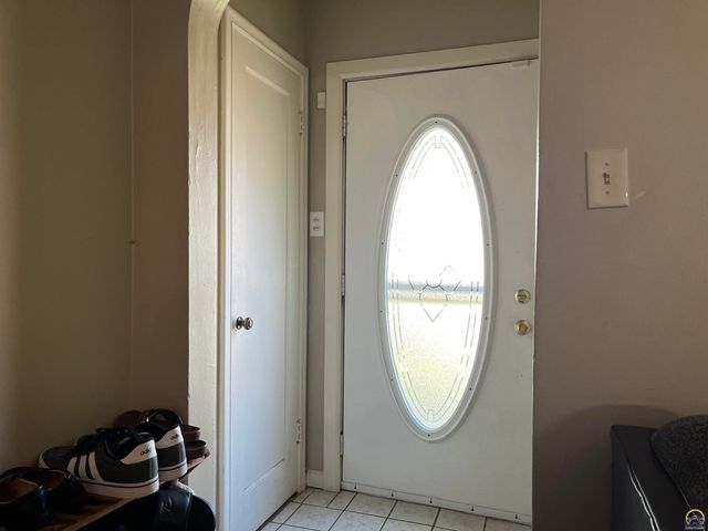 624 SW Grandview AVE, Topeka, KS 66606