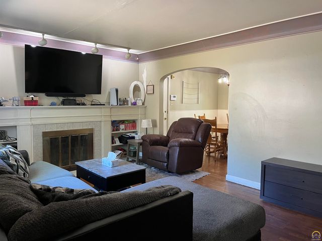 624 SW Grandview AVE, Topeka, KS 66606