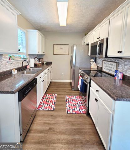 137 Meadow View Drive, Jackson, GA 30233